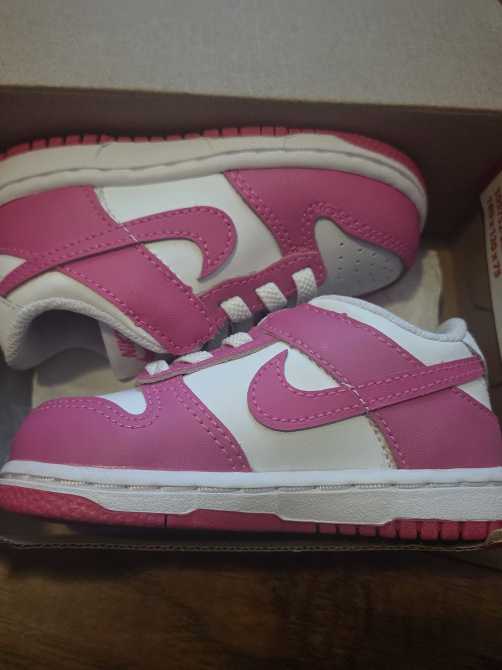 Nike Toddlers White and Pink Low-Top Dunks Sneaker-Size 6c